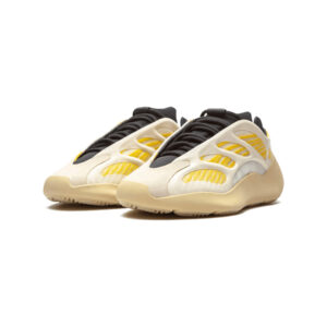 Alternative view of Yeezy 700 V3 Safflower
