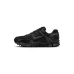 Nike Zoom Vomero 5 Triple Black
