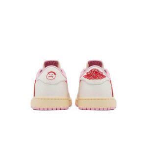 Jordan 1 Retro Low OG SP Travis Scott Tropical Pink_3